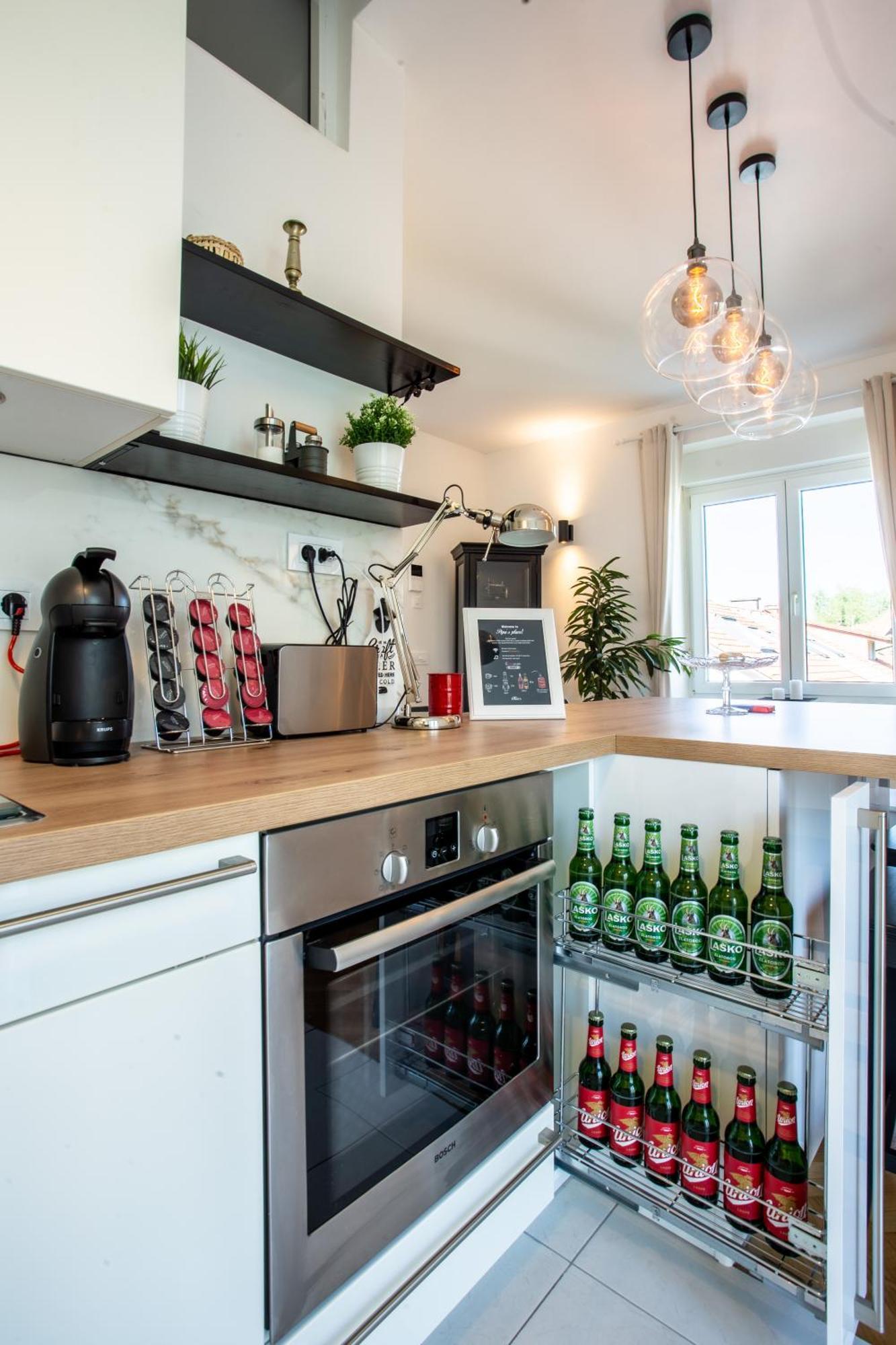 Apartma Pipa's Place - Stylish Garden Prime Location